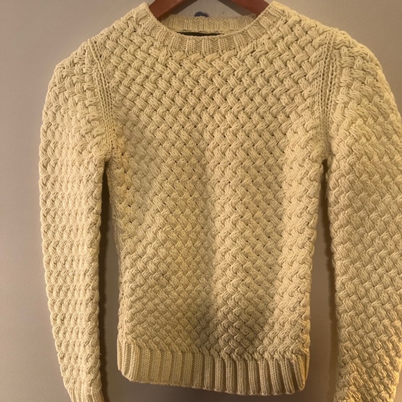 Express Women’s Bulky-Knit Yellow Sweater - Size S - Picture 2 of 9